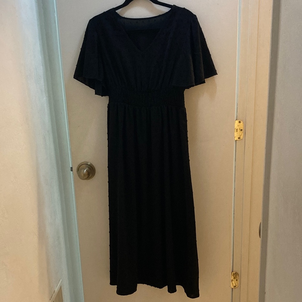 Elegant Black Maxi Dress
